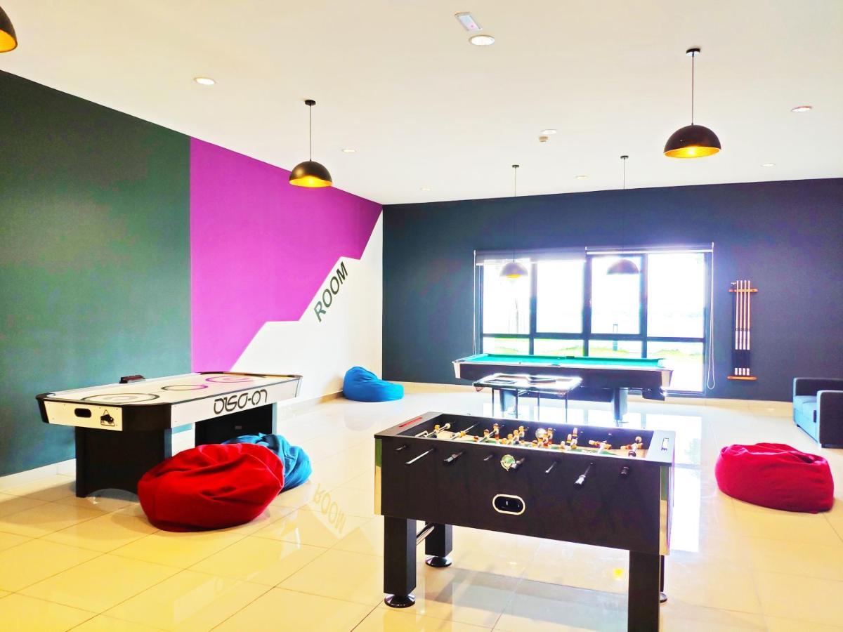 Netflix# Conezion Ioi Resort City By Salaam Suites Putrajaya Exterior foto